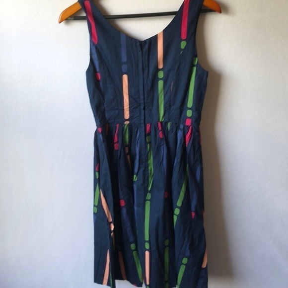 𝅺MODCLOTH Dress Scoop Neck Sleeveless Size XS Dress Pockets Art Wear Nav… - Picture 4 of 8